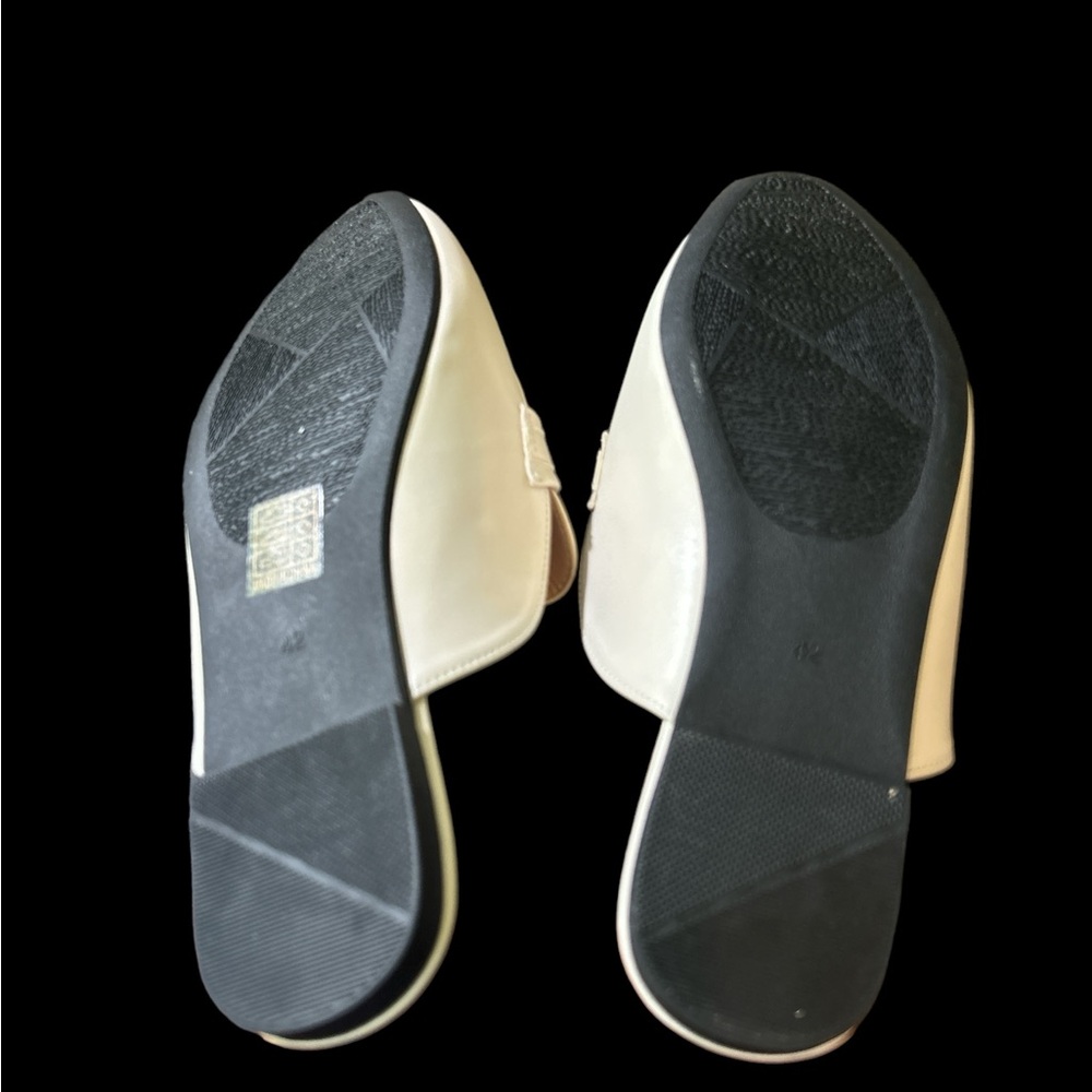 NWOt Dreams size 9 cream, color mules - Picture 3 of 4